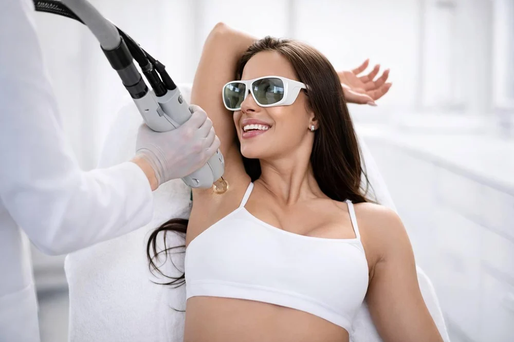 Лазерная эпиляция Candela  — золотой стандарт удаления волос без боли.